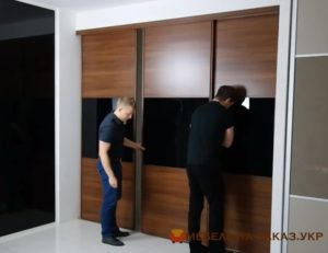 шкаф с накладными дверями