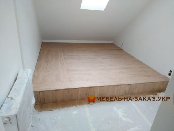 подиум для матраца на заказ Левый Берег