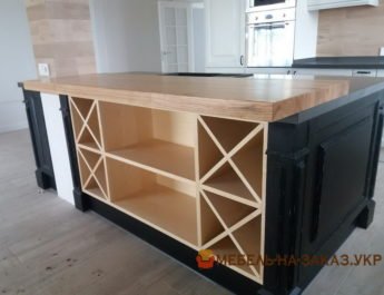 авторский кухонный остров из дерева