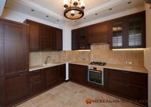 кухня с дсп фасадами цвета Венге на заказ