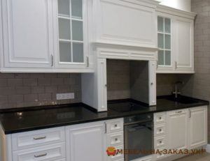 АВТОРСКАЯ КУХНЯ из массива дуба