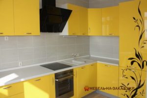 оттенки желтого цвета кухни