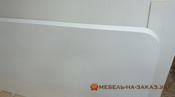 Производство кровати с отделкой пластиком