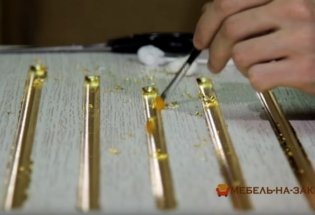 покрытие золотом кухни