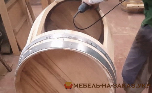 Меблі з бочок