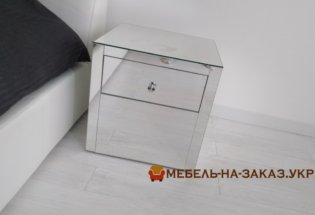 зеркальные тумбочки в спальню на заказ