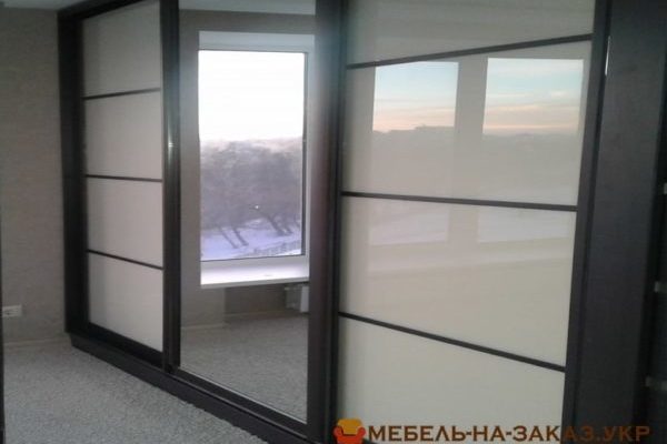 меблі на замовлення шафи купе