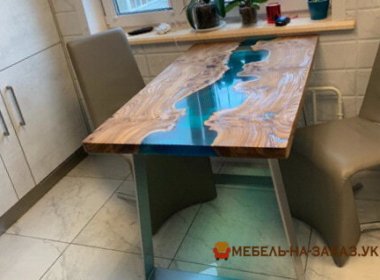 Столи Преміум класу зі Слебов Масиву 