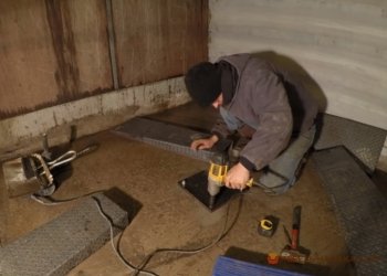 Сходи для Будинку з металу Нові петрівці