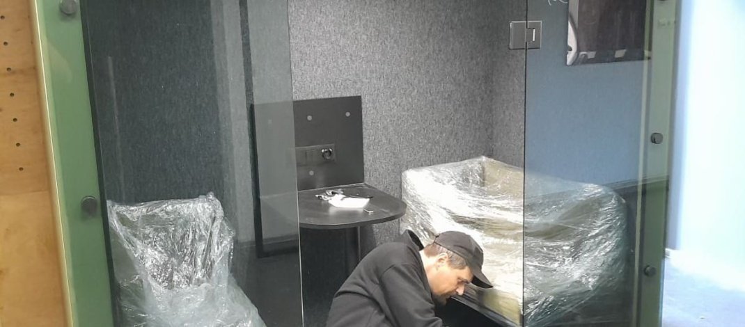 як роблять і збирають акустичну кабіну