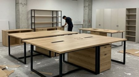 офисные столы на металлической основе на заказ
