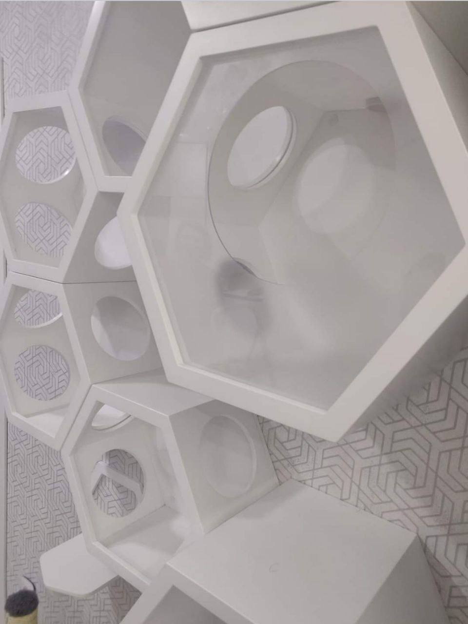 сучасна вітальня на замовлення полки